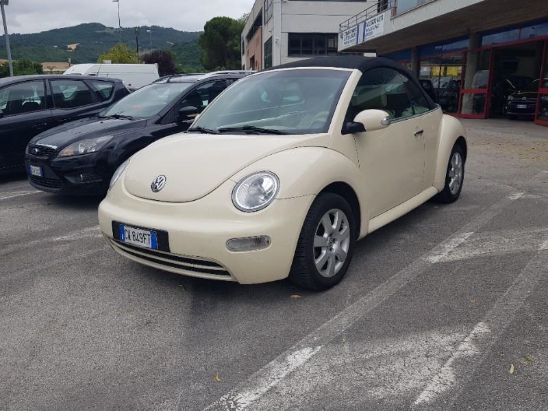 Foto VOLKSWAGEN New Beetle